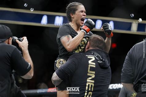 UFC 239 results, highlights: Amanda Nunes finishes Holly Holm .